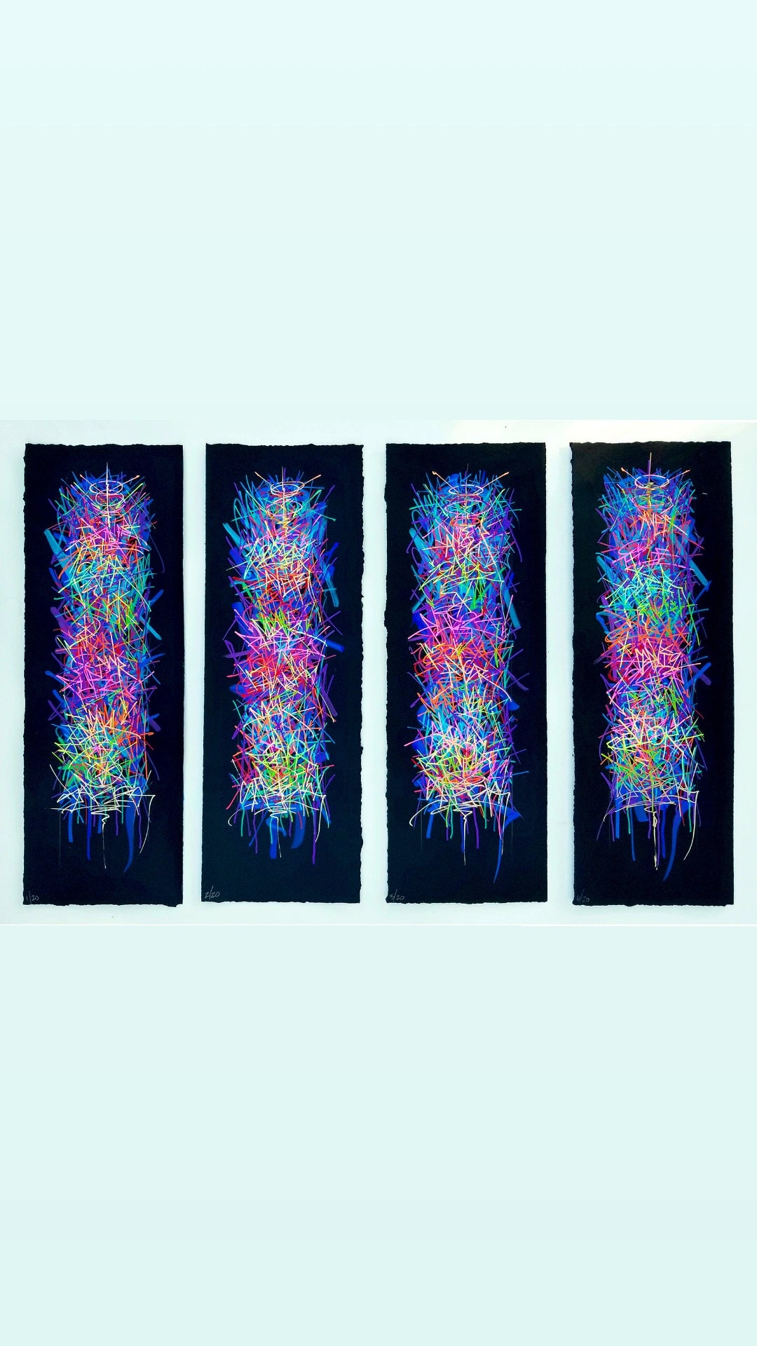 LARGE CHROMATIC SCROLL